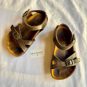 Kids Birkenstock Rio Kids Sandals EU 28 kids 10 great used condition
